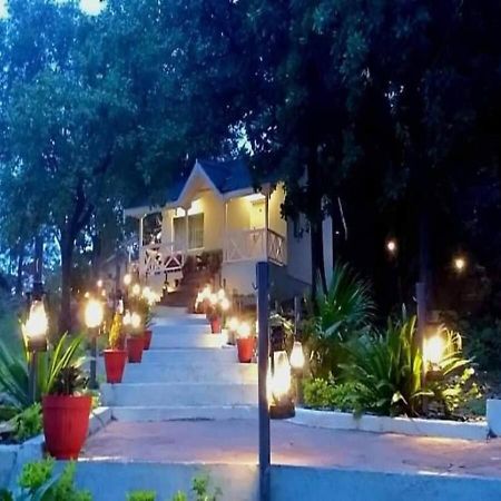 Greendale Resort Pachmarhī Kültér fotó