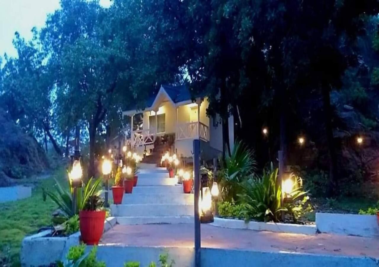 Greendale Resort Pachmarhī Kültér fotó