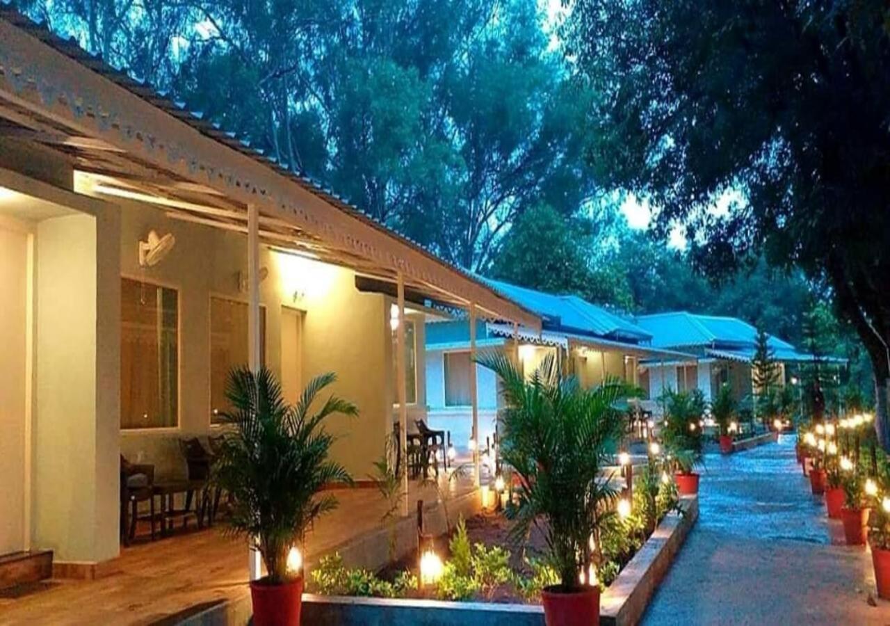 Greendale Resort Pachmarhī Kültér fotó